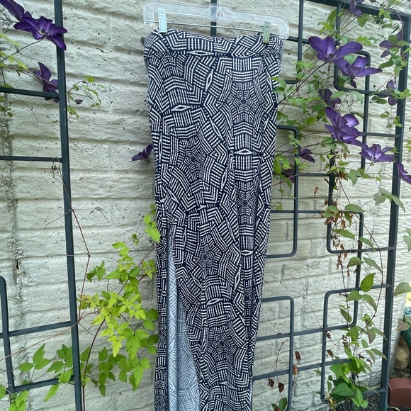 Cool Maxi Skirt w/ Side Slits - Picture 5 of 10